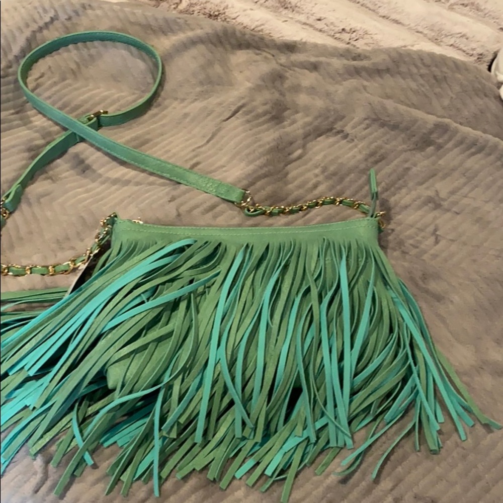 Fringe crossbody - Picture 3 of 4